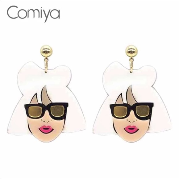 🔴 3/30$ Fun Gurl Pop Culture White Earrings - Picture 5 of 5